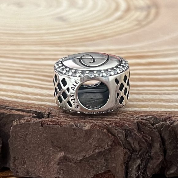 Pandora Walt Disney World bead Charm Disneyland Disney Parks - Picture 3 of 3